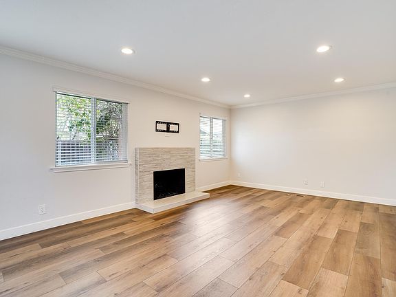 4th image of 557 Alberta Ave APT 1
