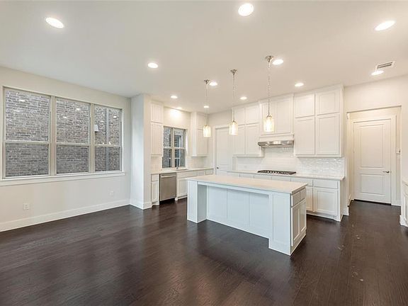 4th image of 6905 Golf Club Dr