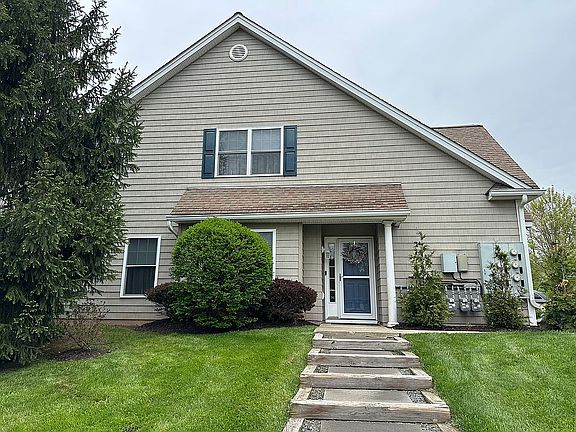 2nd image of 1100 Macintosh Way