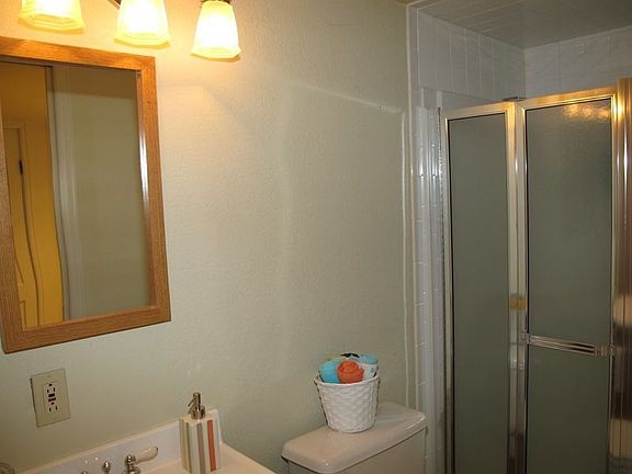 3rd image of 5720 E 12th Ave