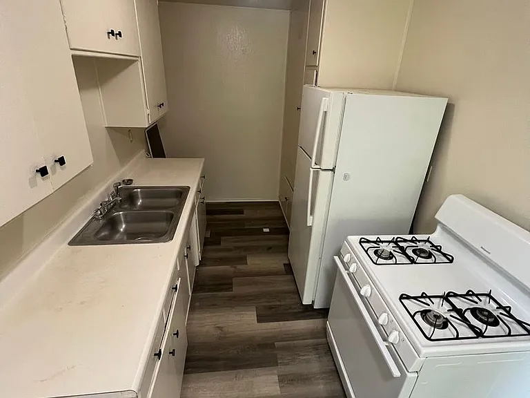 1168 Nevada Ave — Photo 6