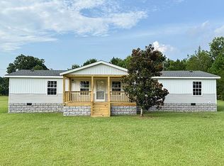 646 Stage Coach Rd, Pelham, GA 31779