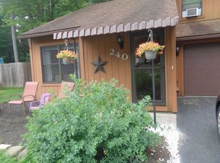 240 Thimbleberry Rd, Malta, NY 12020