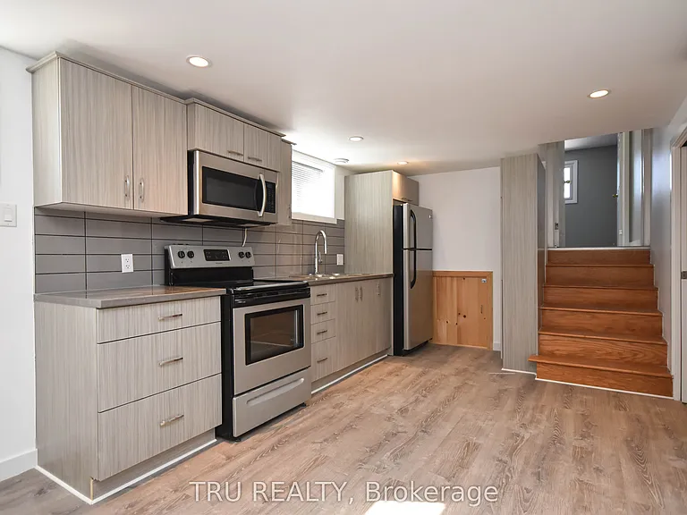 1847 Walkley Rd #B — Photo 9