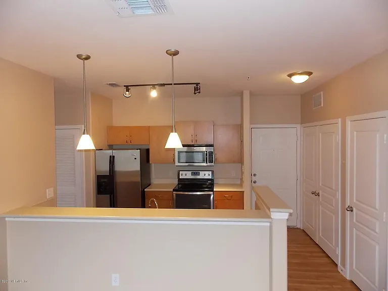 8290 Gate Pkwy W #1017 — Photo 18