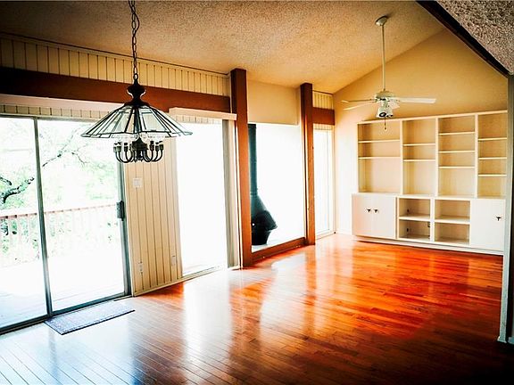 4th image of 213 Comanche Ln