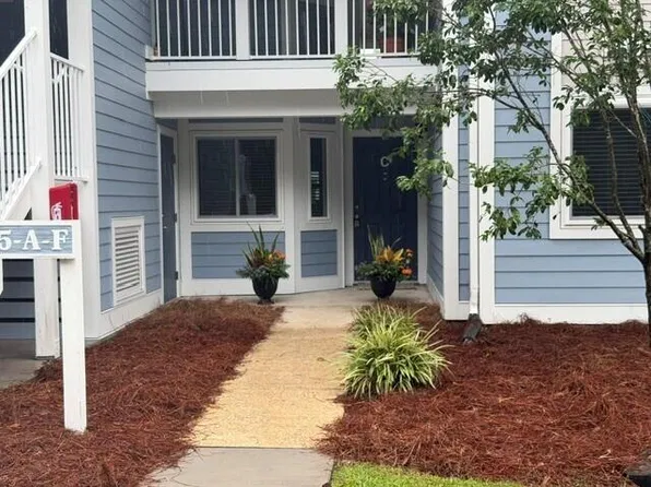 855 Sandlake Dr APT C, Mount Pleasant, SC 29464