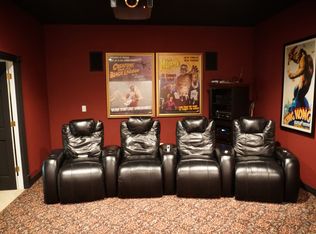 19209 Saint Albans Forest Dr, Glencoe, MO 63038