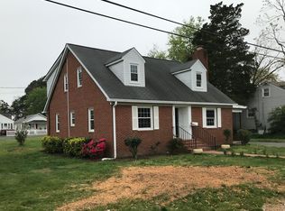 102 Gibson St, Fredericksburg, VA 22401