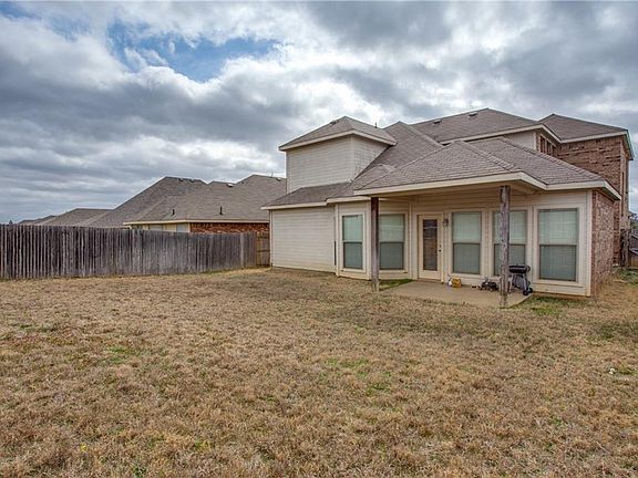 2nd image of 1201 Doe Meadow Dr