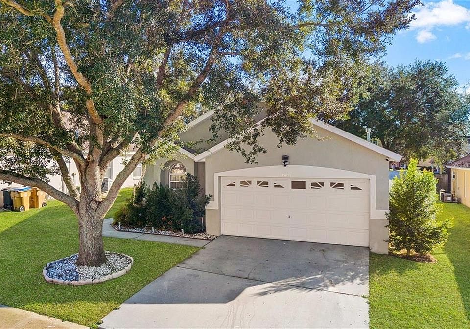 1st image of 2627 Oneida Loop