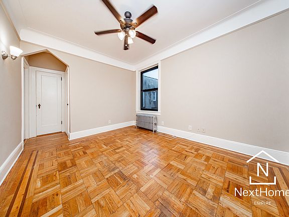 5th image of 28-28 42nd St #D1
