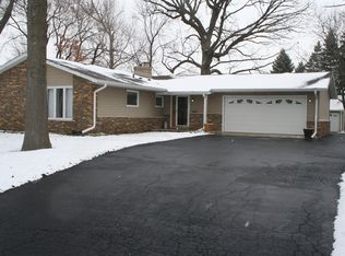 210 Le Jeune Ave, Lockport, IL 60441