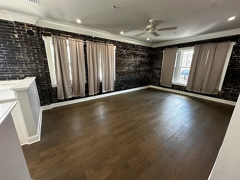 102 N Alston St #201 — Photo 4