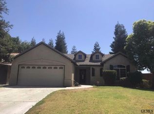 1002 Invermay St, Bakersfield, CA 93312