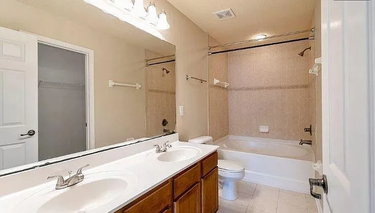3568 Hartsfield Forest Cir — Photo 11