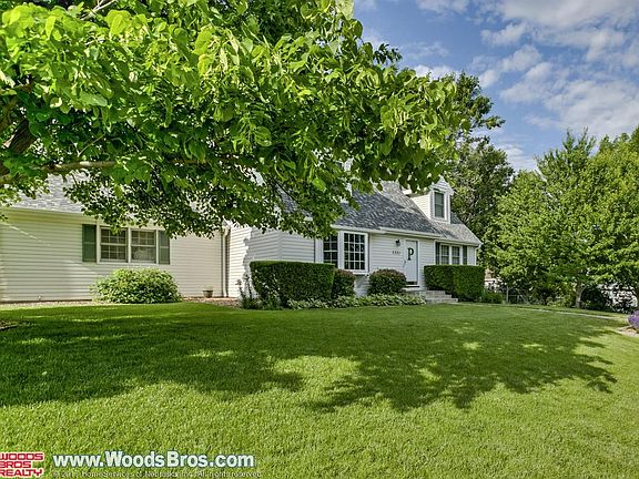 3rd image of 3321 Preston Ave