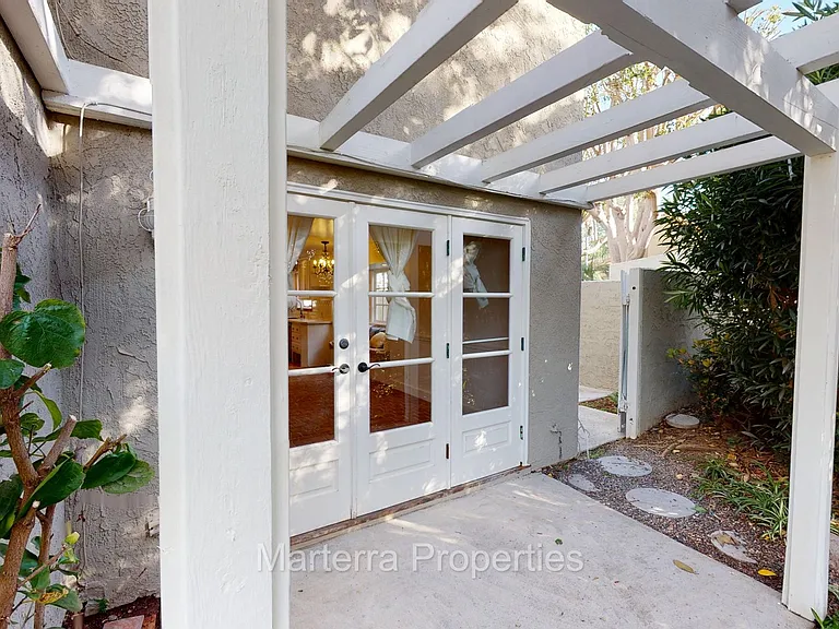 2761 Vista Umbrosa — Photo 28