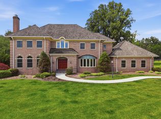 1051 Kelso Rd, Great Falls, VA 22066