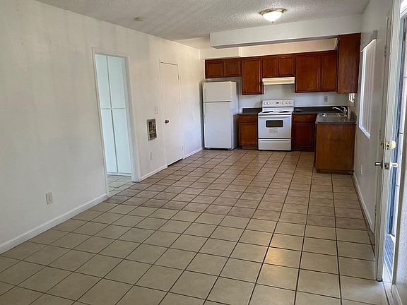 2nd image of 5412 Imperial Ave #4