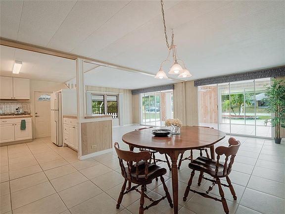 4th image of 129 Lake Tarpon Dr #20