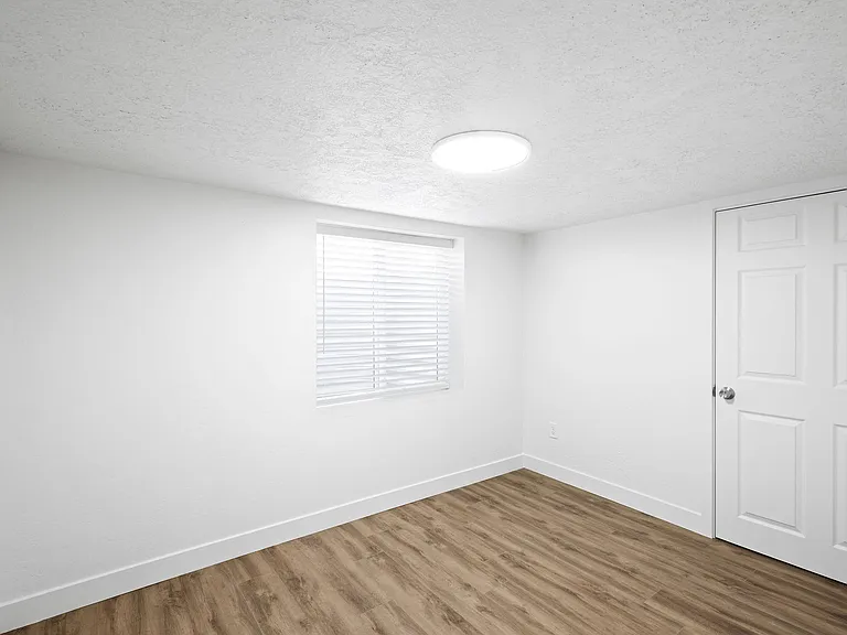 781 S 1800 W #3 — Photo 11