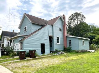 911 N Clinton St, Albion, MI