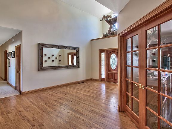 4th image of 238 Laura Springs Cir