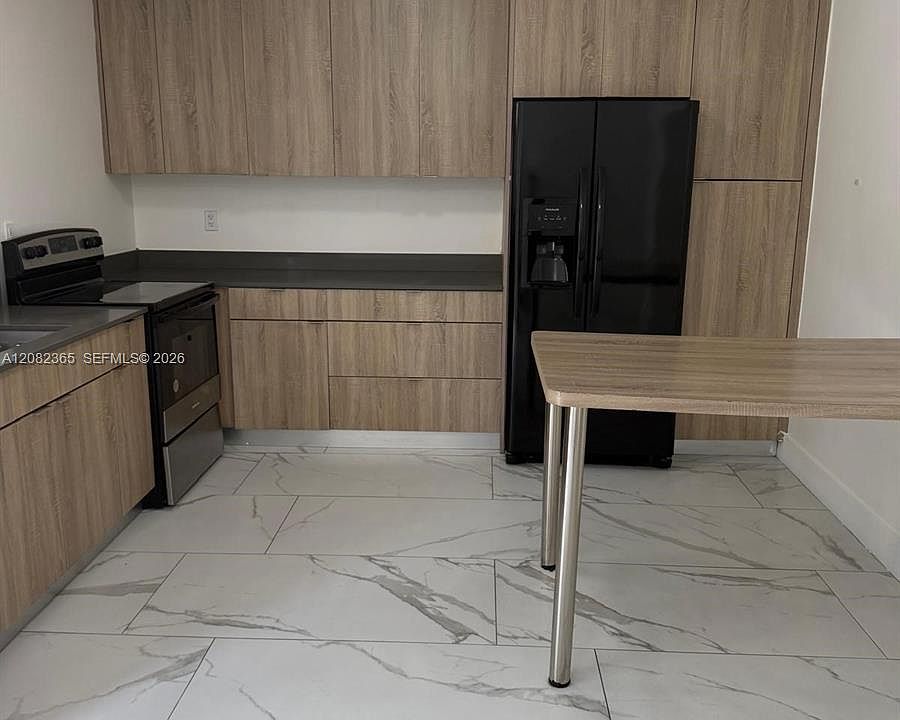 1st image of 2542 NE 182nd St #2542