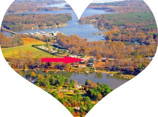 6772 E Nc 150 Hwy, Sherrills Ford, NC 28673