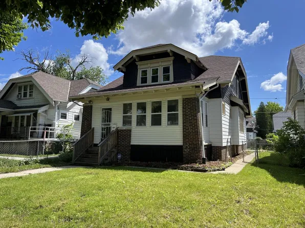 2856 North 40th STREET, Milwaukee, WI 53210