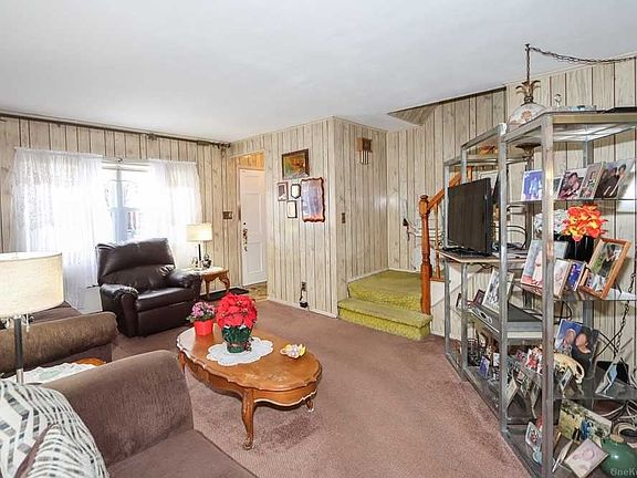 4th image of 15071 Foch Blvd