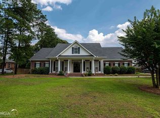 319 Royal Crest Cir, Kathleen, GA 31047