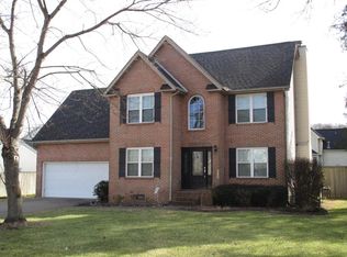 2742 Elston Brae Dr, Powell, TN 37849