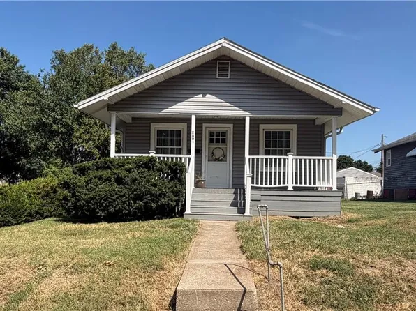 2801 Angelique St, Saint Joseph, MO 64501