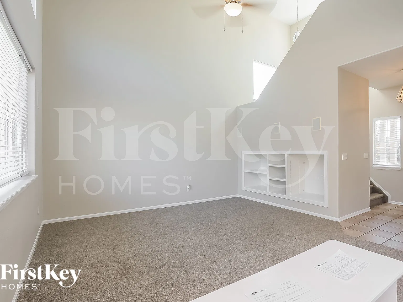 3 bed, 2.5 bath, 1421 sqft, $3,045 — Photo 2
