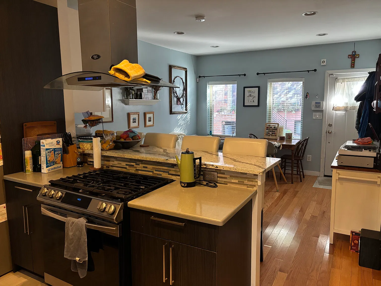 2 bed, 1176 sqft, $2,565 — Photo 4