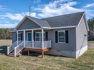 157 Magnolia Dr, Farnham, VA 22460