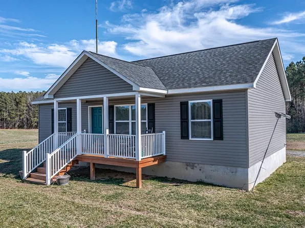 157 Magnolia Dr, Farnham, VA 22460