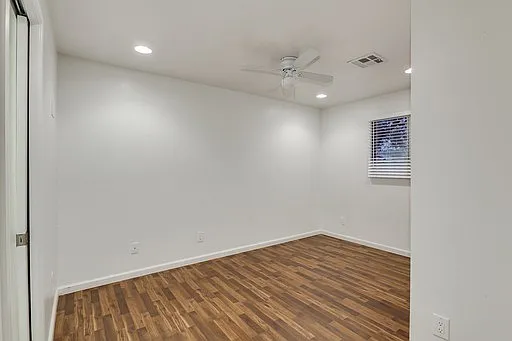 22nd Street Apartments 3015 — Photo 12