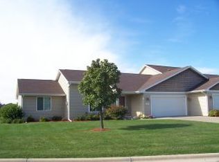 2844 Aquarius Rd, Green Bay, WI 54311