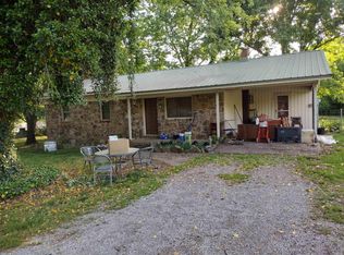 409 Hughes Ave, Mountain View, AR 72560