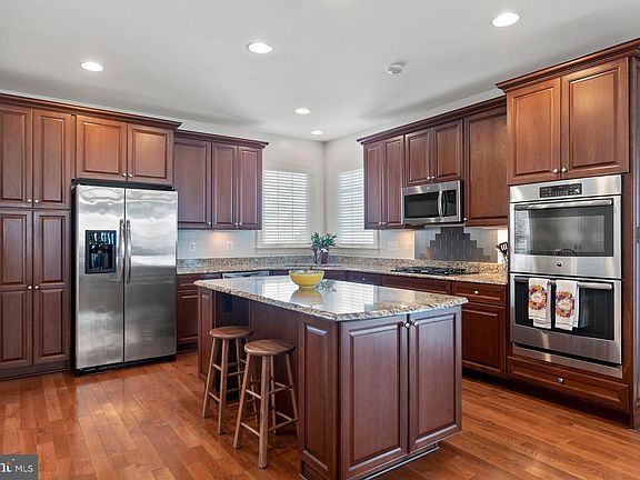 5th image of 23626 Margrave Dr