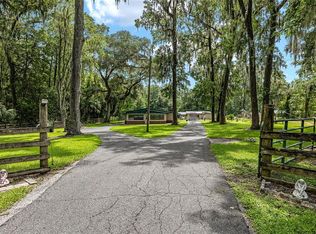 12135 NW Gainesville Rd, Reddick, FL 32686