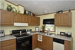 2nd image of 10165 Beech Ave