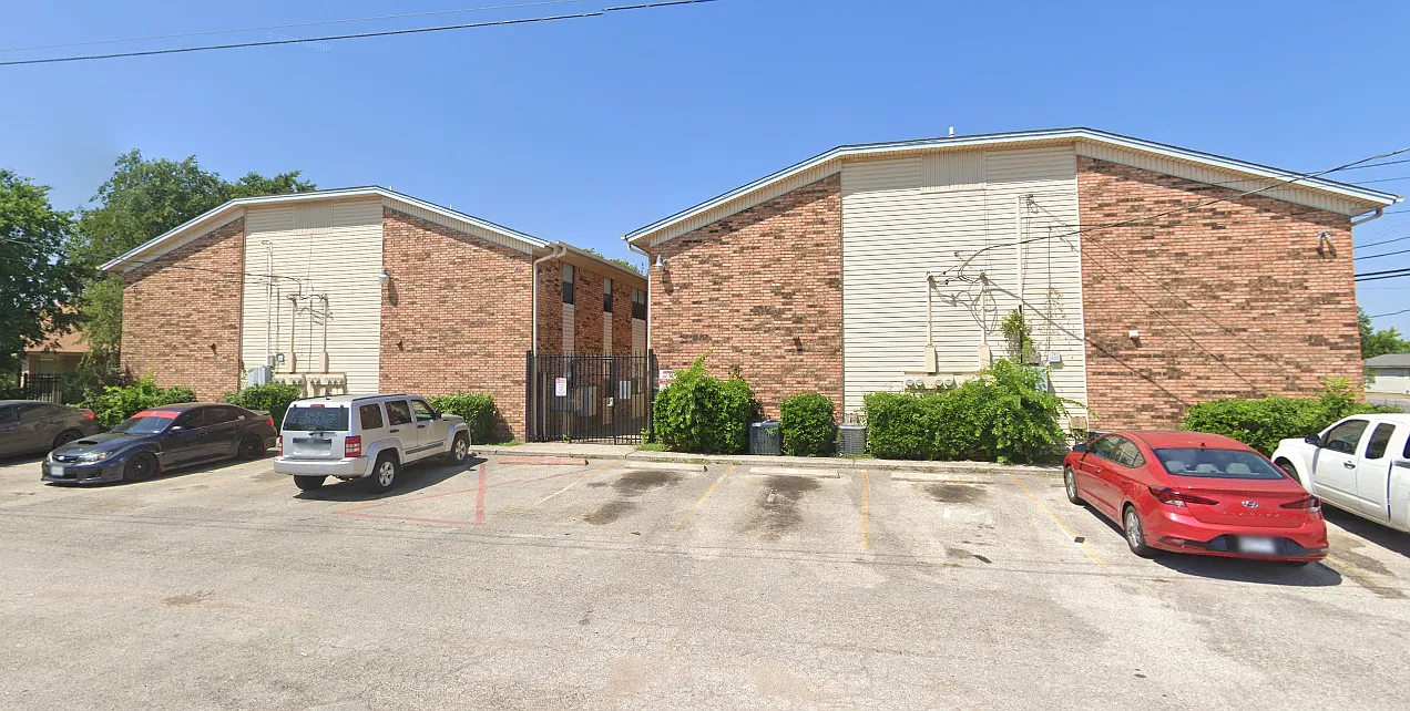 2 bed, 720 sqft, $800 — Photo 1
