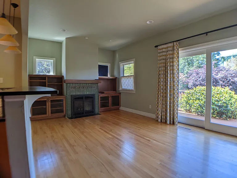 1827 N Skidmore St — Photo 27