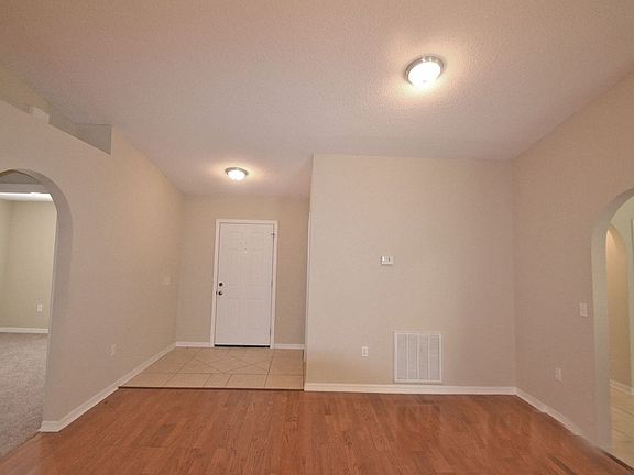 2nd image of 6854 Pomeroy Cir