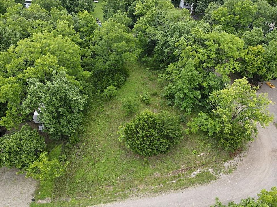 1st image of 250 Fawn Valley Dr