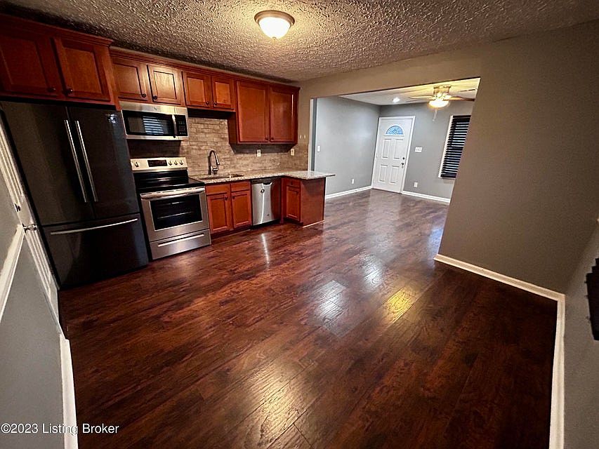 1st image of 2833 Elam Ct